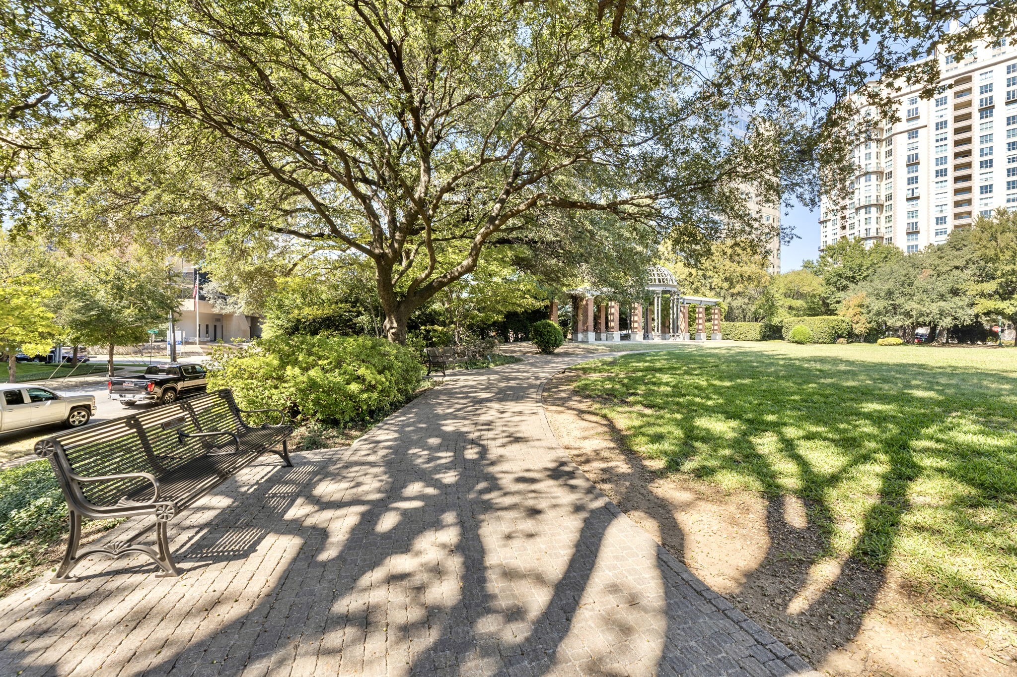 3225 Turtle Creek Boulevard Dallas TX 75219