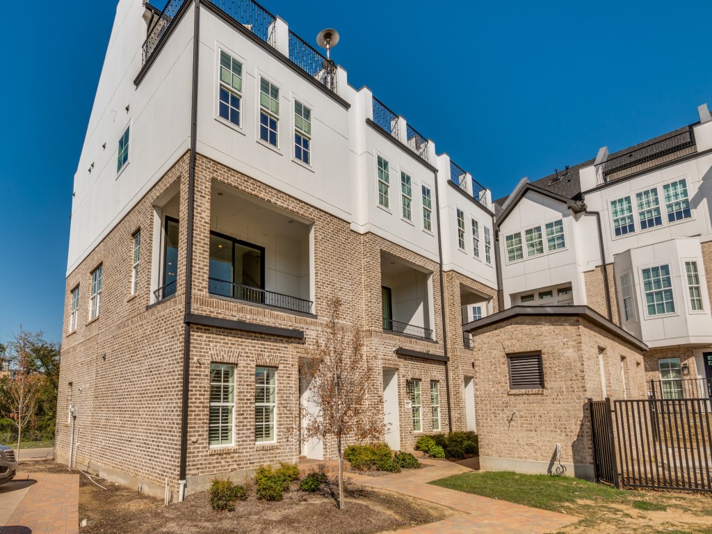 2114 Wenge Lane Dallas TX 75219