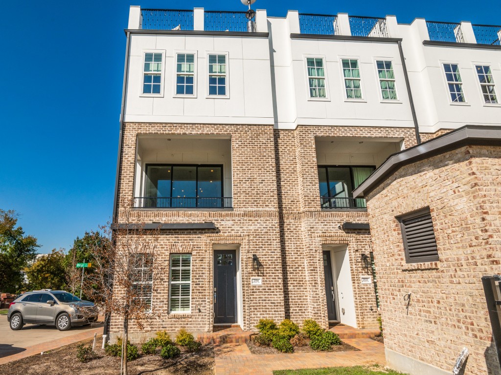 2114 Wenge Lane Dallas TX 75219