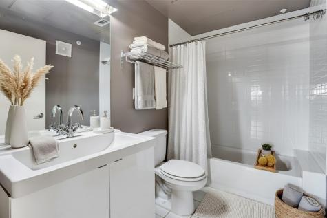 1111 S Akard Street Dallas TX 75215