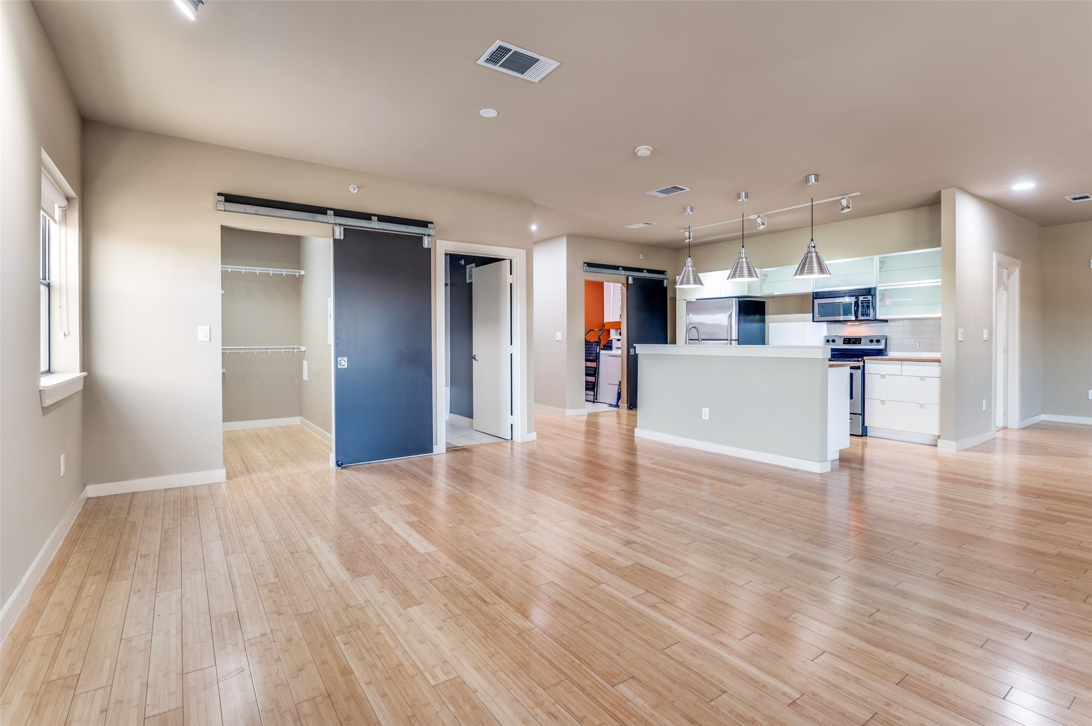 1111 S Akard Street Dallas TX 75215