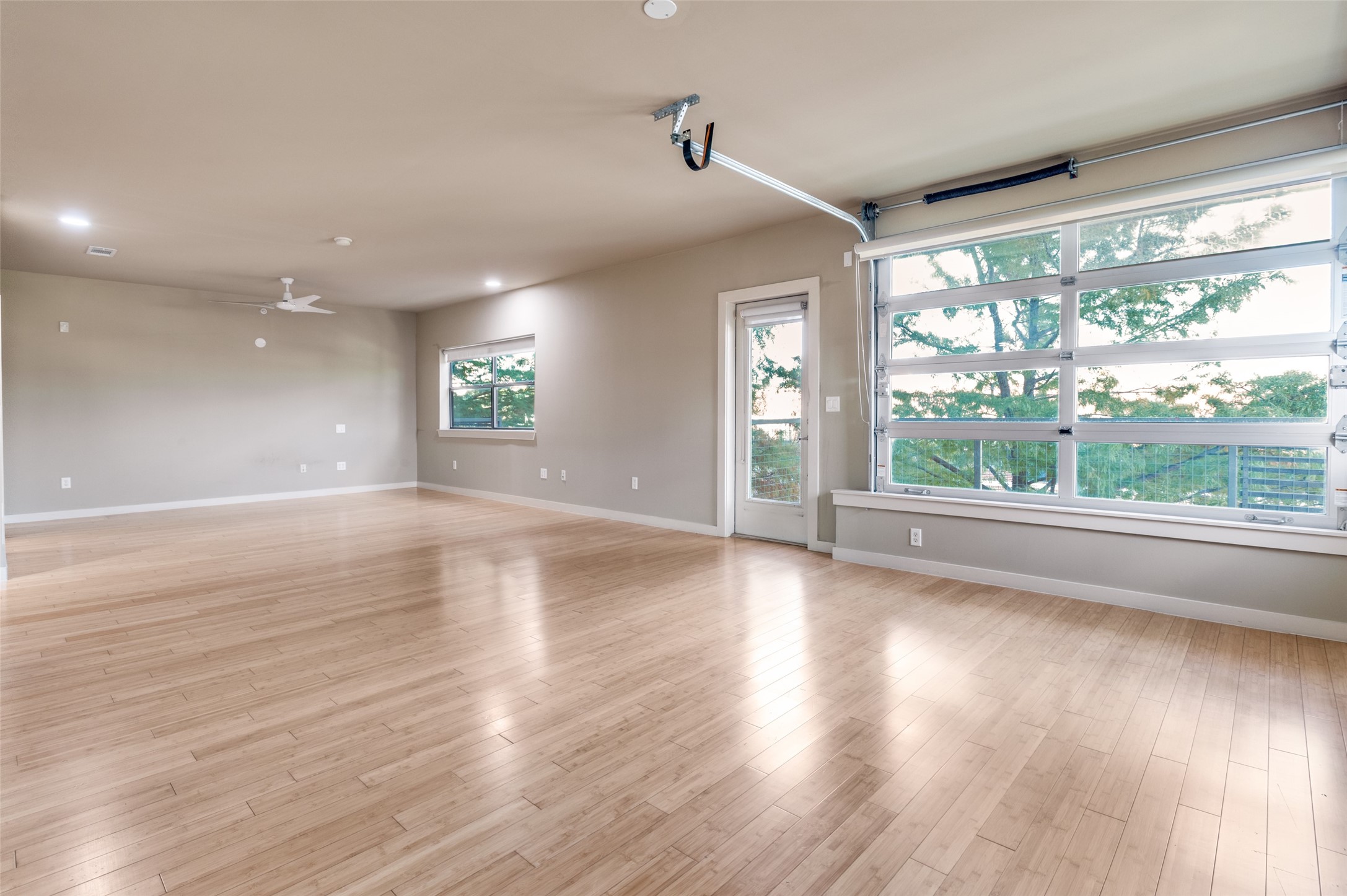 1111 S Akard Street Dallas TX 75215