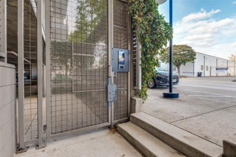 1111 S Akard Street Dallas TX 75215