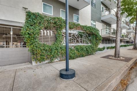 1111 S Akard Street Dallas TX 75215