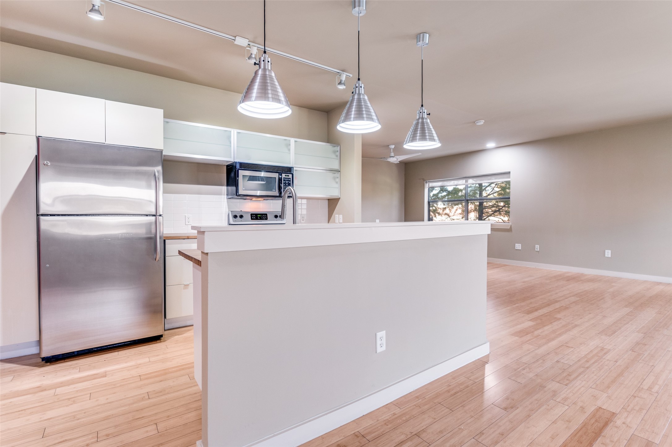 1111 S Akard Street Dallas TX 75215