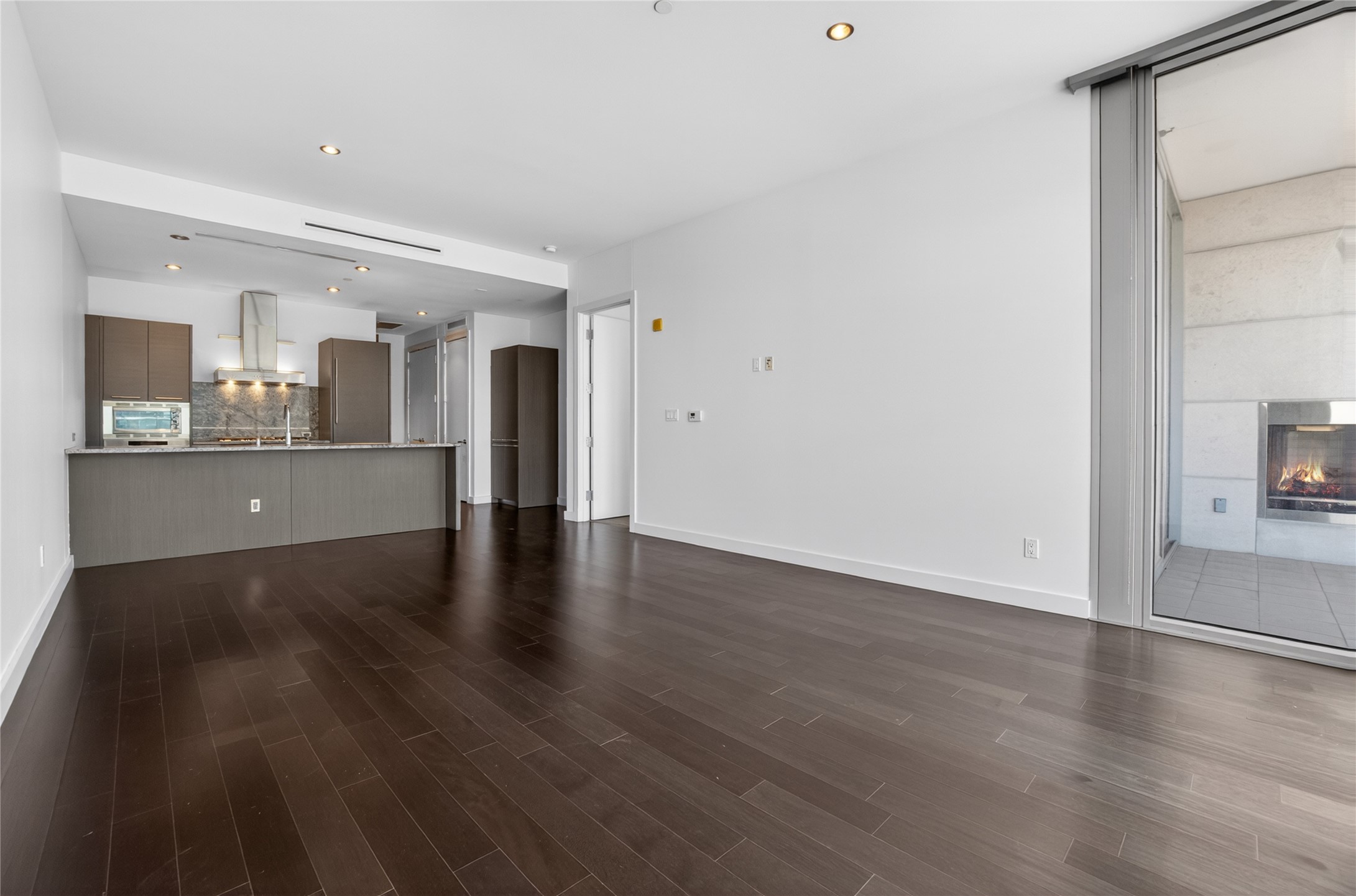 2900 Mckinnon Street Dallas TX 75201