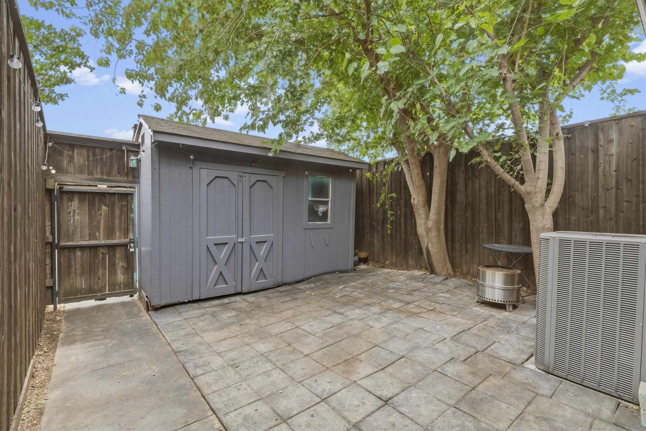 543 Josephine Street Dallas TX 75246