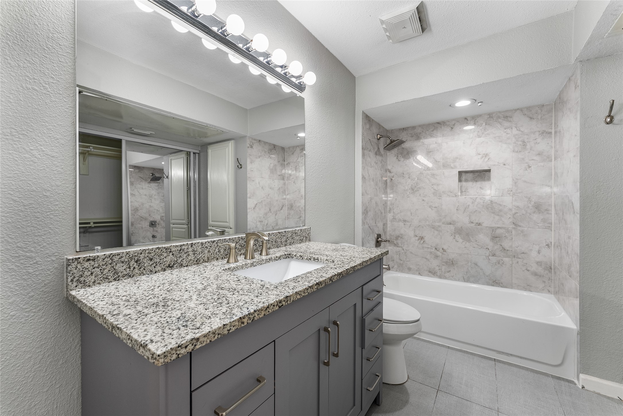 4242 N Capistrano Drive Dallas TX 75287