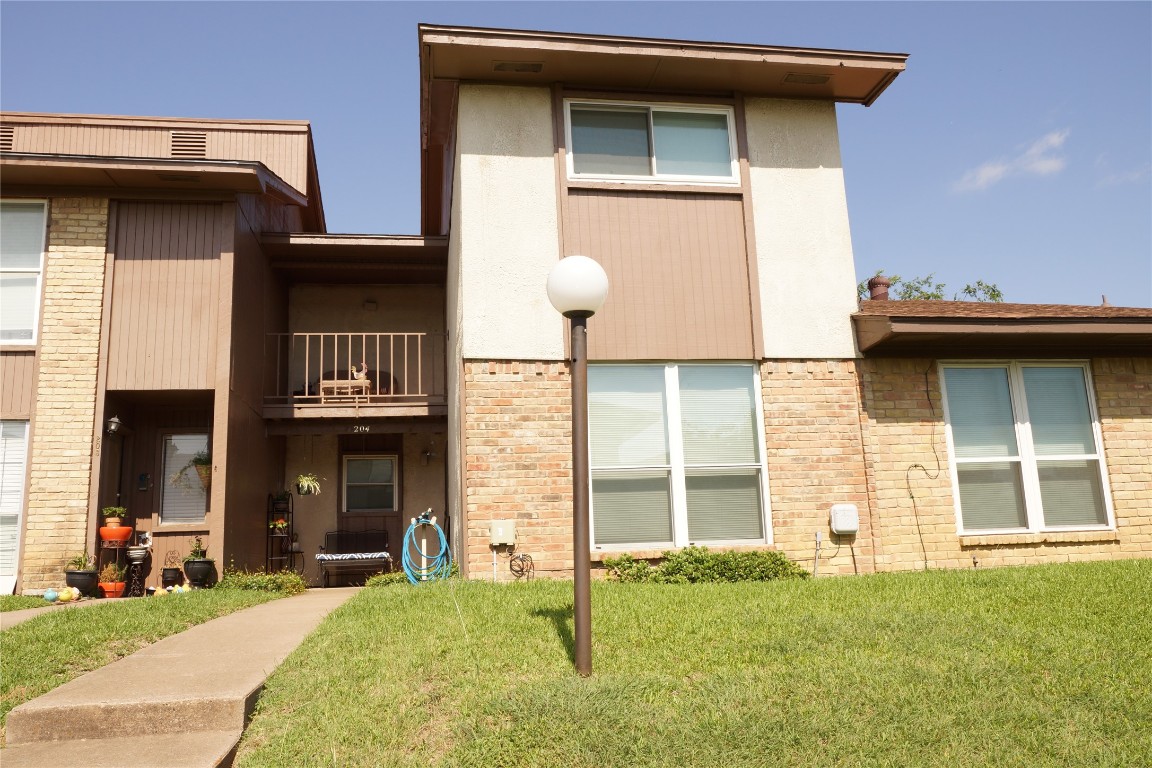 1402 S Carrier Parkway Grand Prairie TX 75051