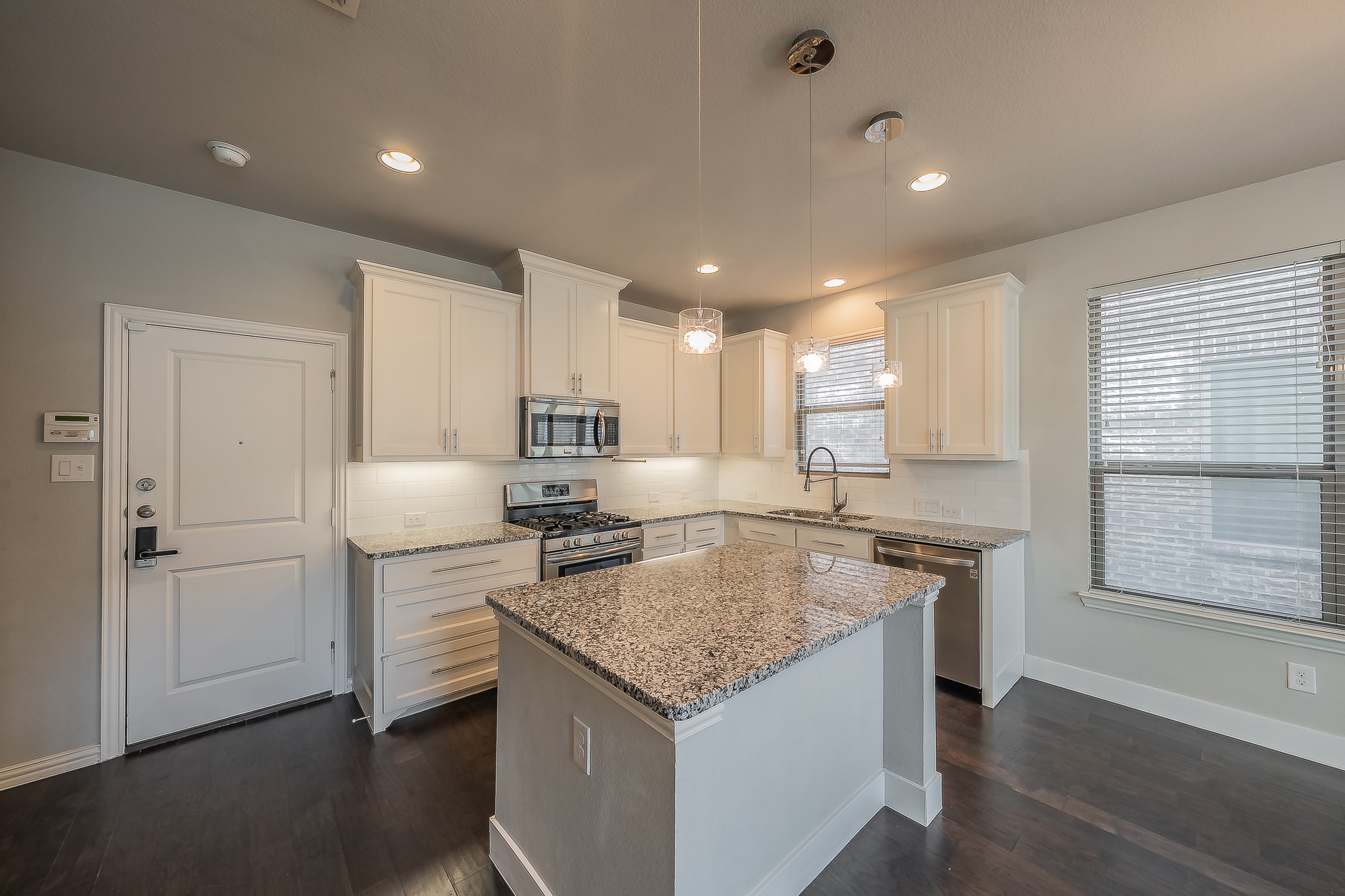 3945 Cascade Sky Drive Arlington TX 76005