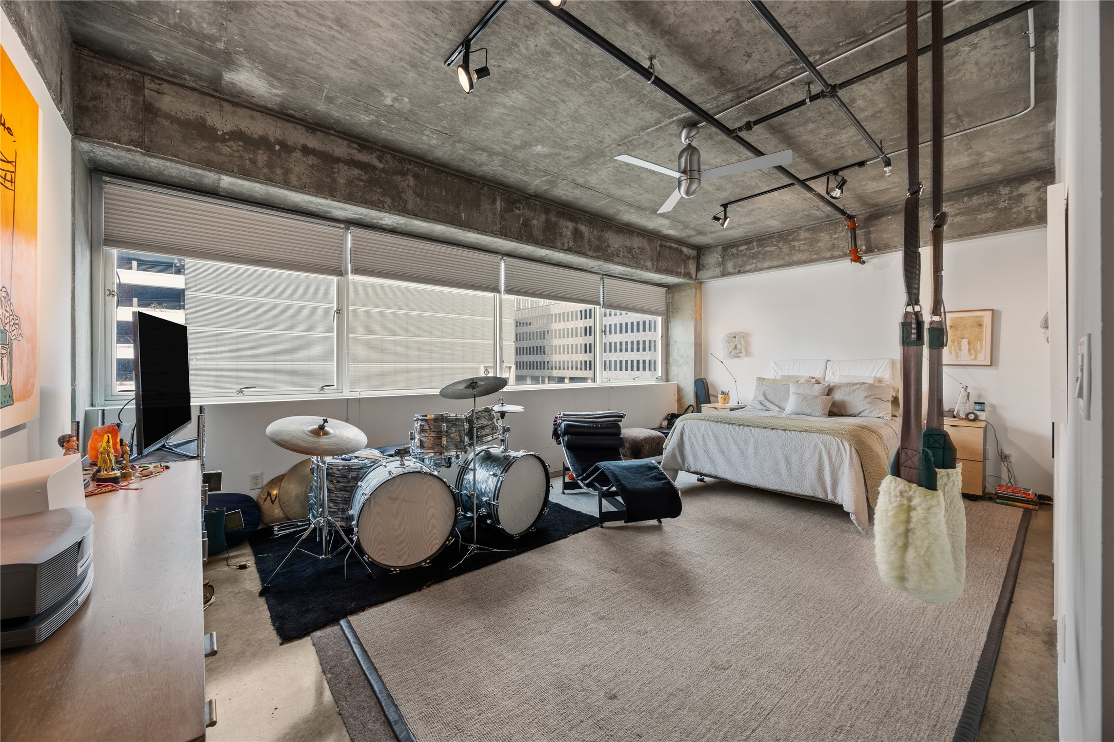 2011 Cedar Springs Dallas TX 75201