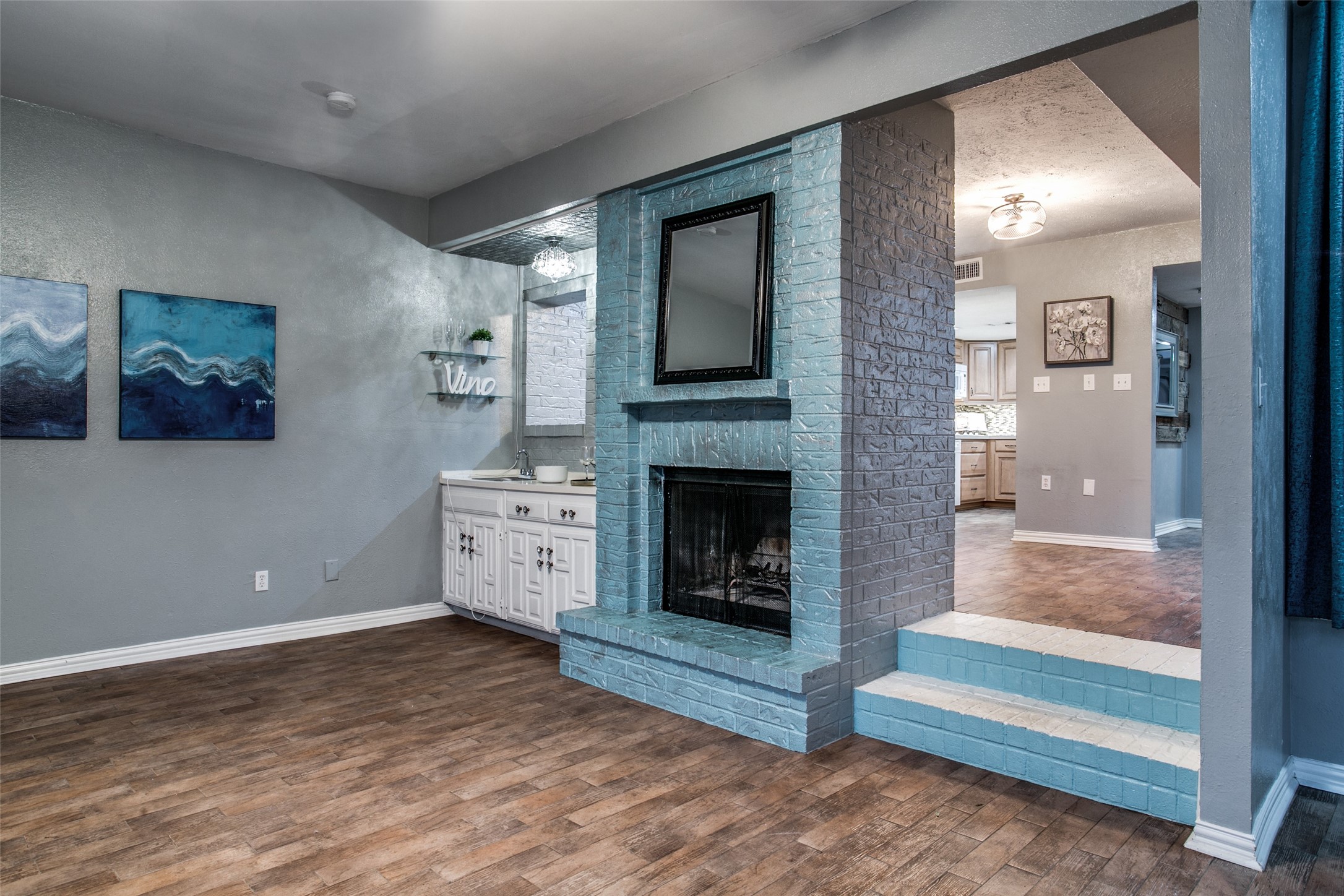 24 Oakbrook Drive Lewisville TX 75057