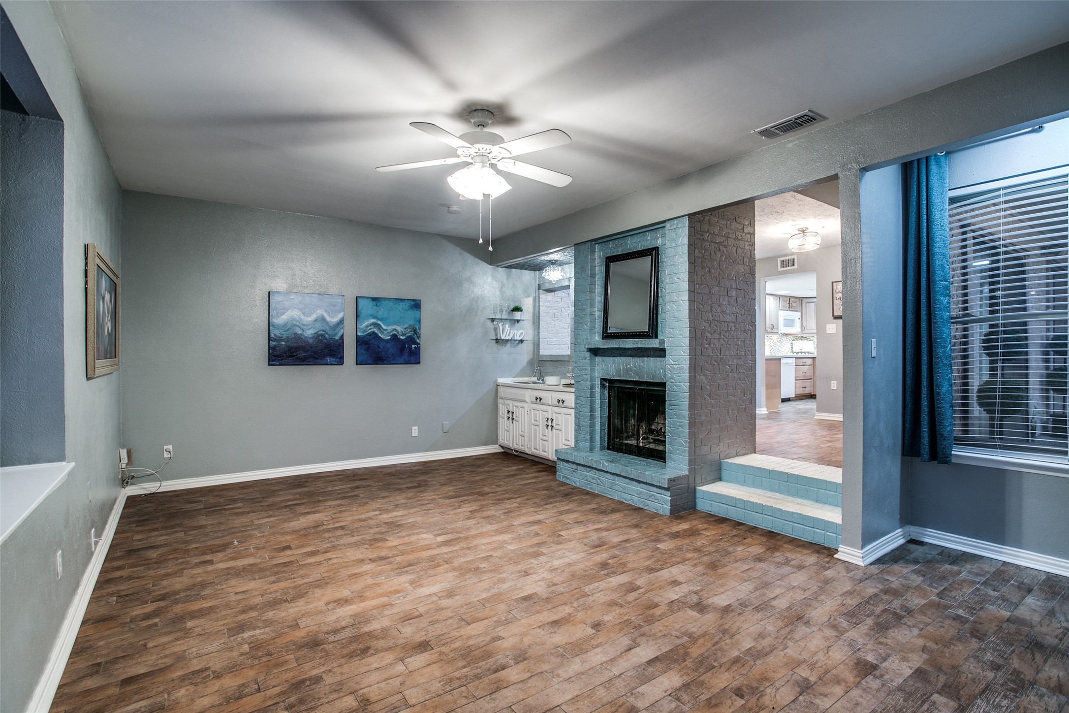 24 Oakbrook Drive Lewisville TX 75057
