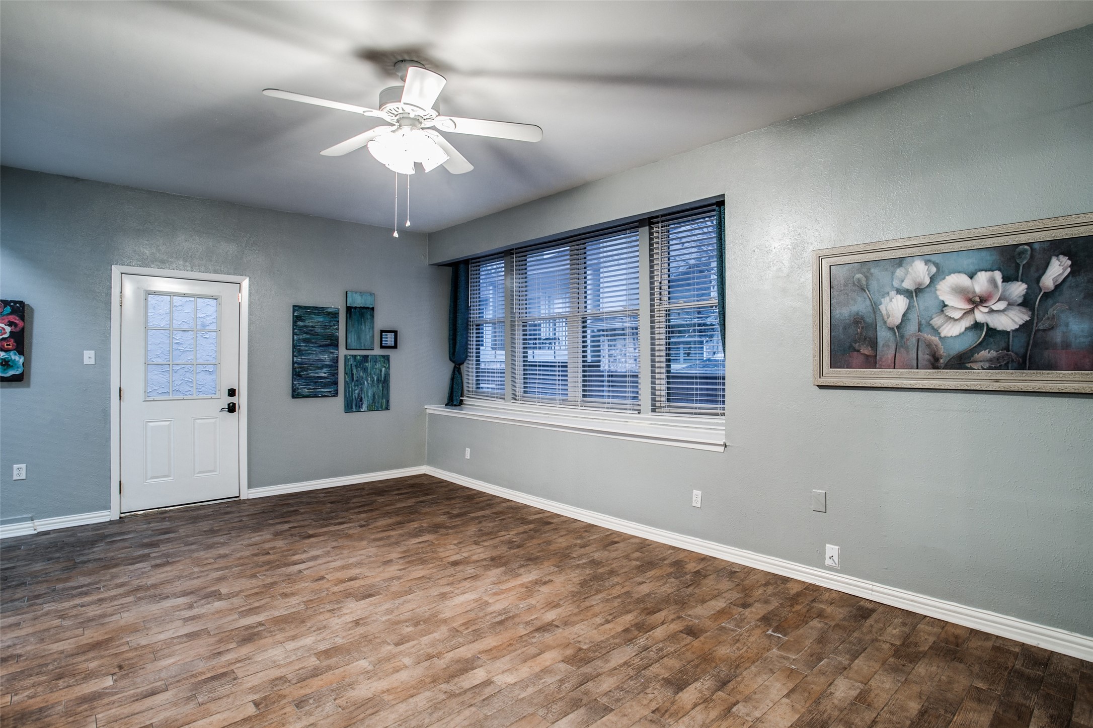 24 Oakbrook Drive Lewisville TX 75057