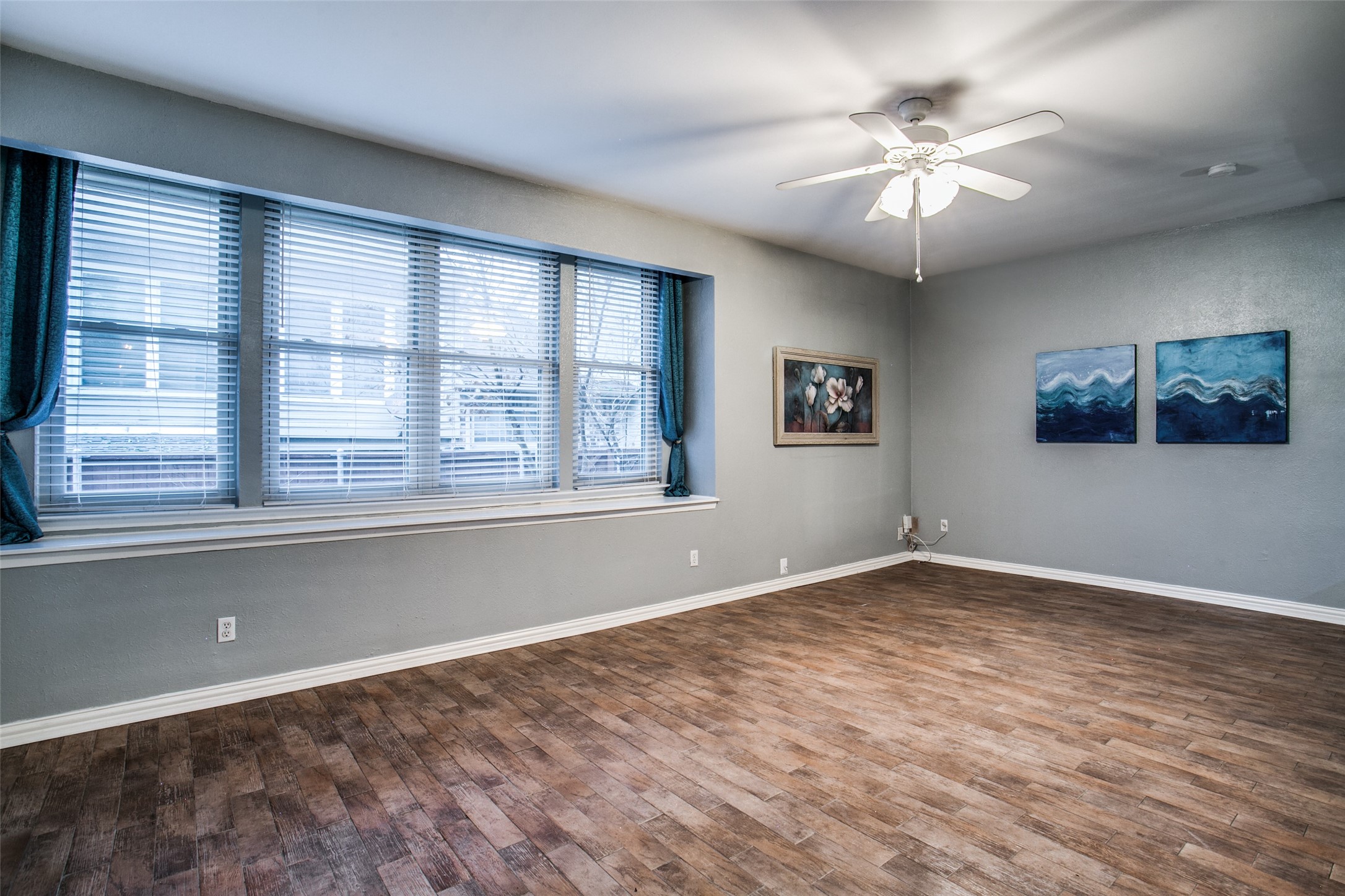 24 Oakbrook Drive Lewisville TX 75057