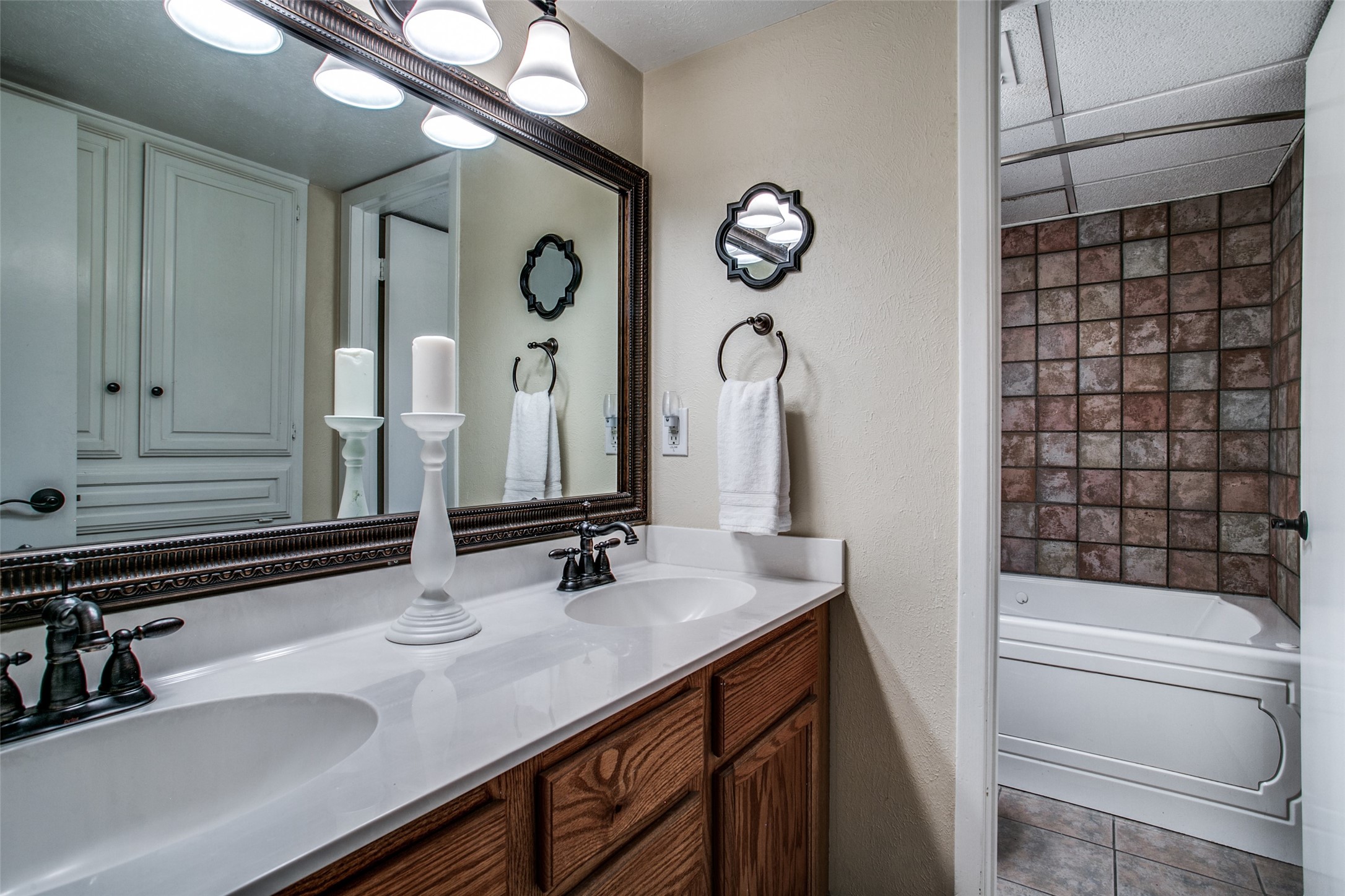 24 Oakbrook Drive Lewisville TX 75057