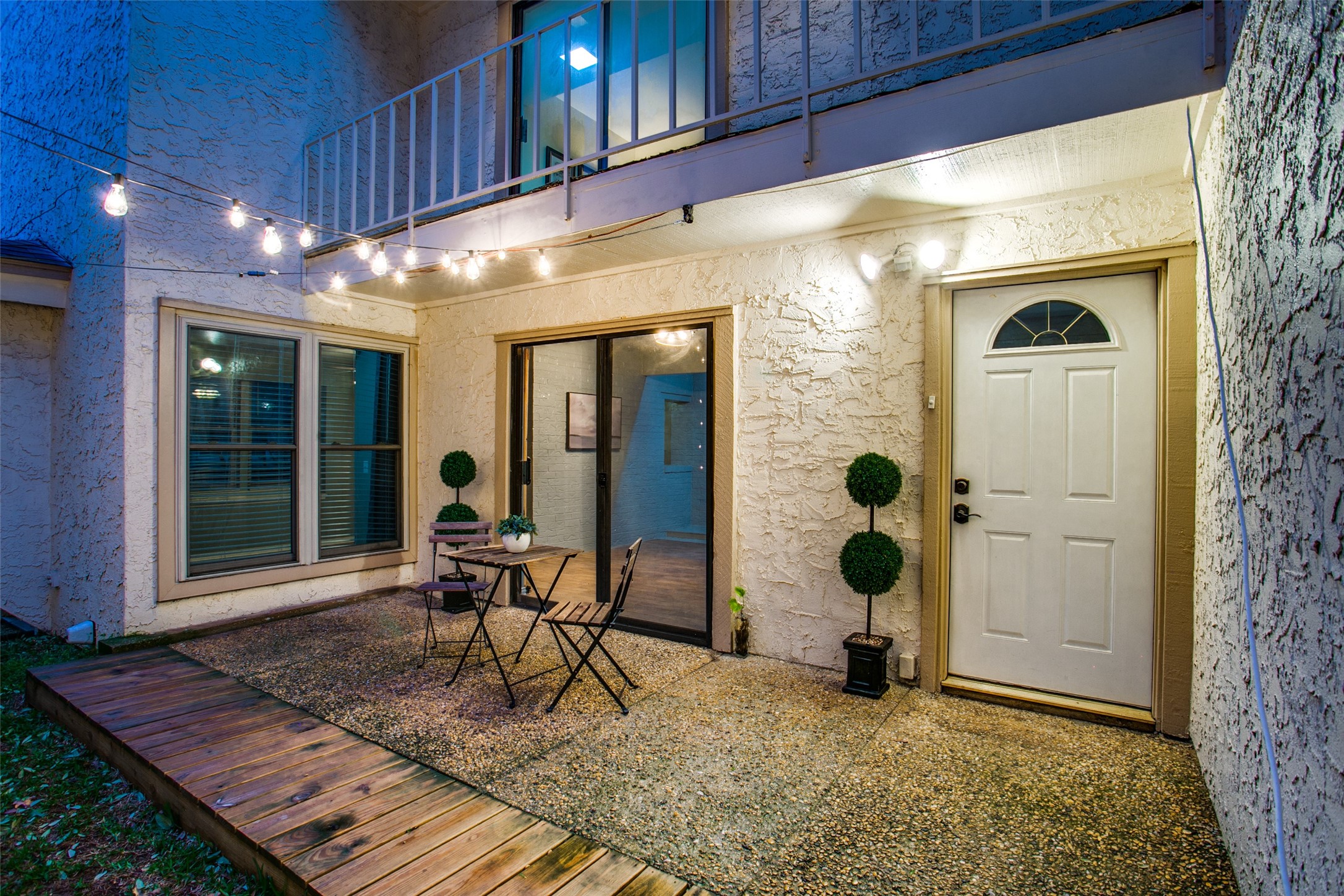24 Oakbrook Drive Lewisville TX 75057