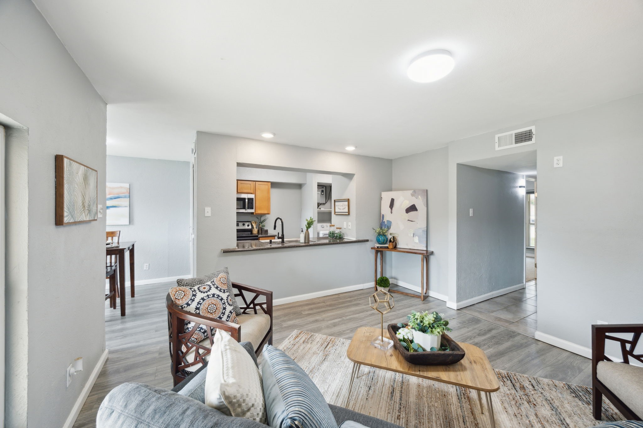 412 Valley Park Drive Garland TX 75043