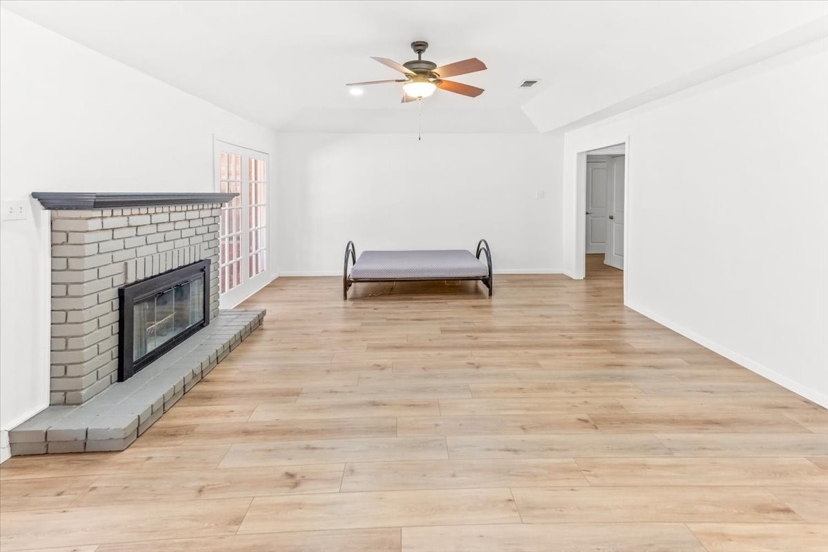 5224 Lake Shore Waco TX 76710