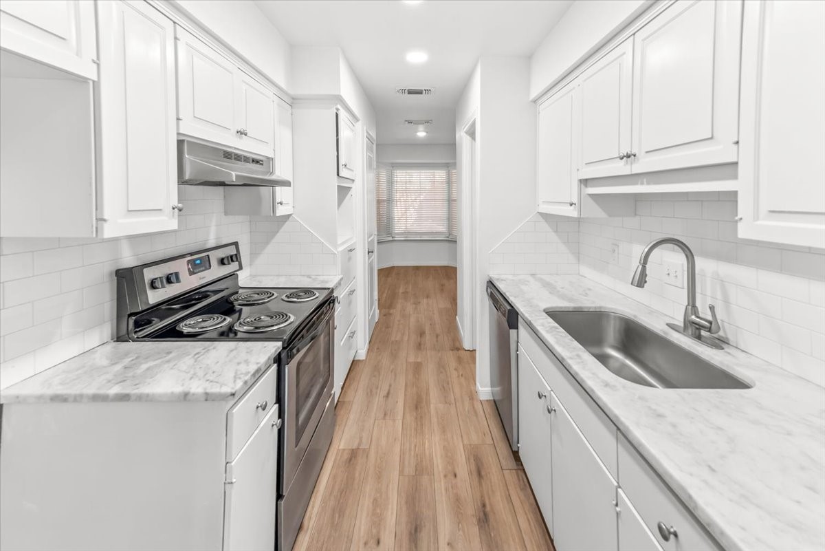 5224 Lake Shore Waco TX 76710