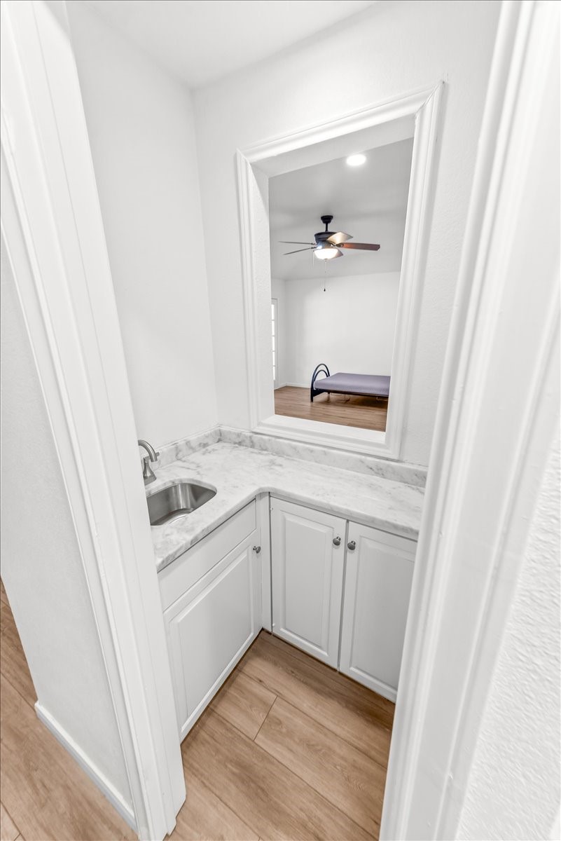 5224 Lake Shore Waco TX 76710