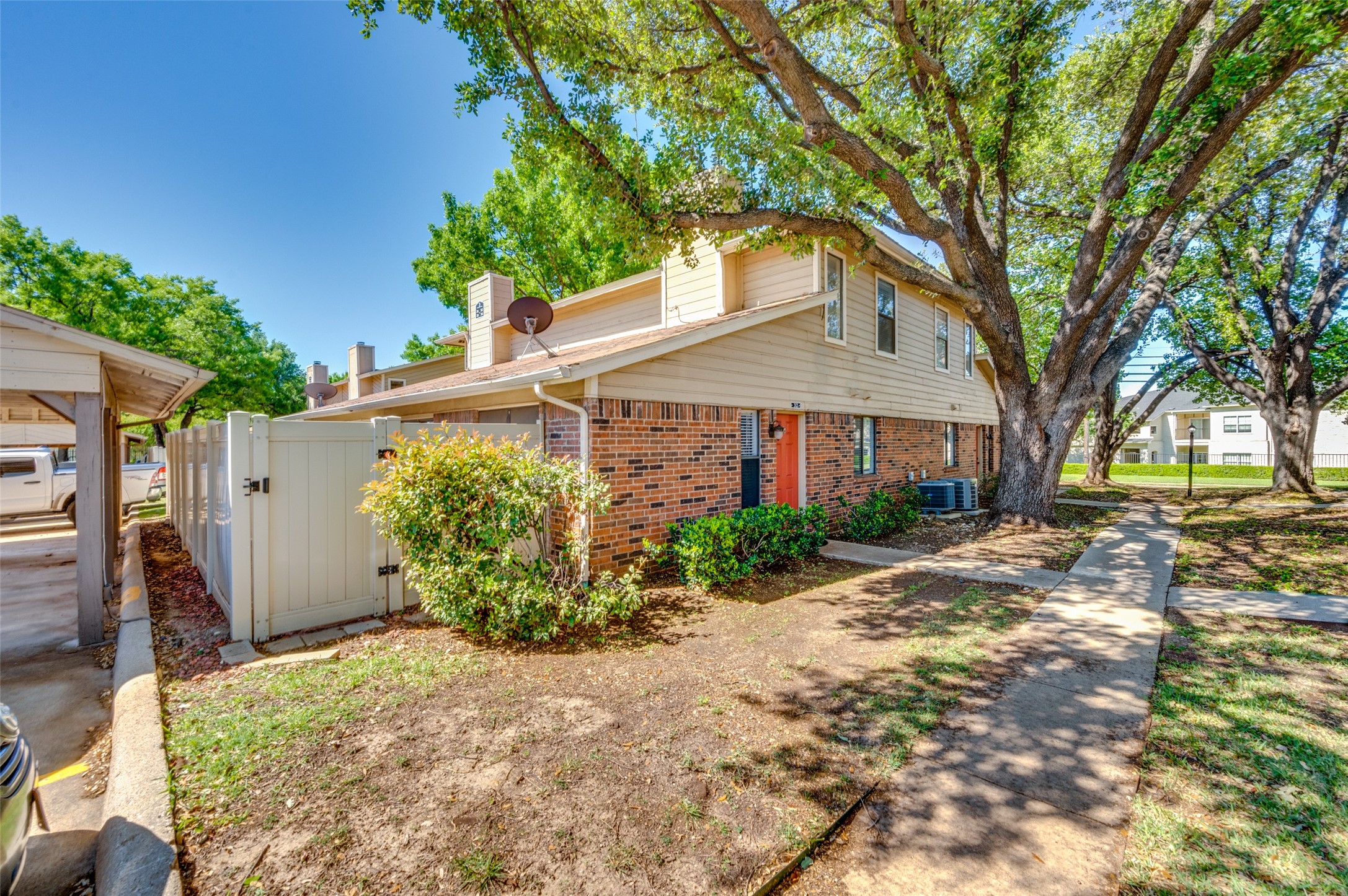 2240 Tarpley Road Carrollton TX 75006