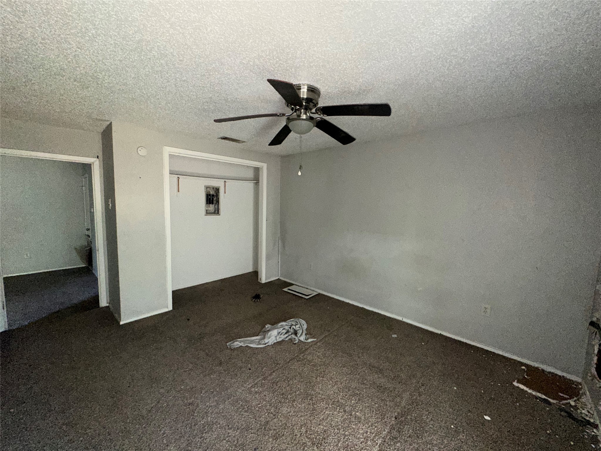 9696 Walnut Street Dallas TX 75243