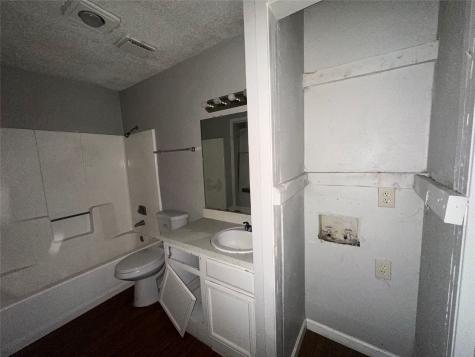 9696 Walnut Street Dallas TX 75243