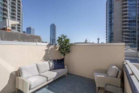 2323 N Houston Street Dallas TX 75219