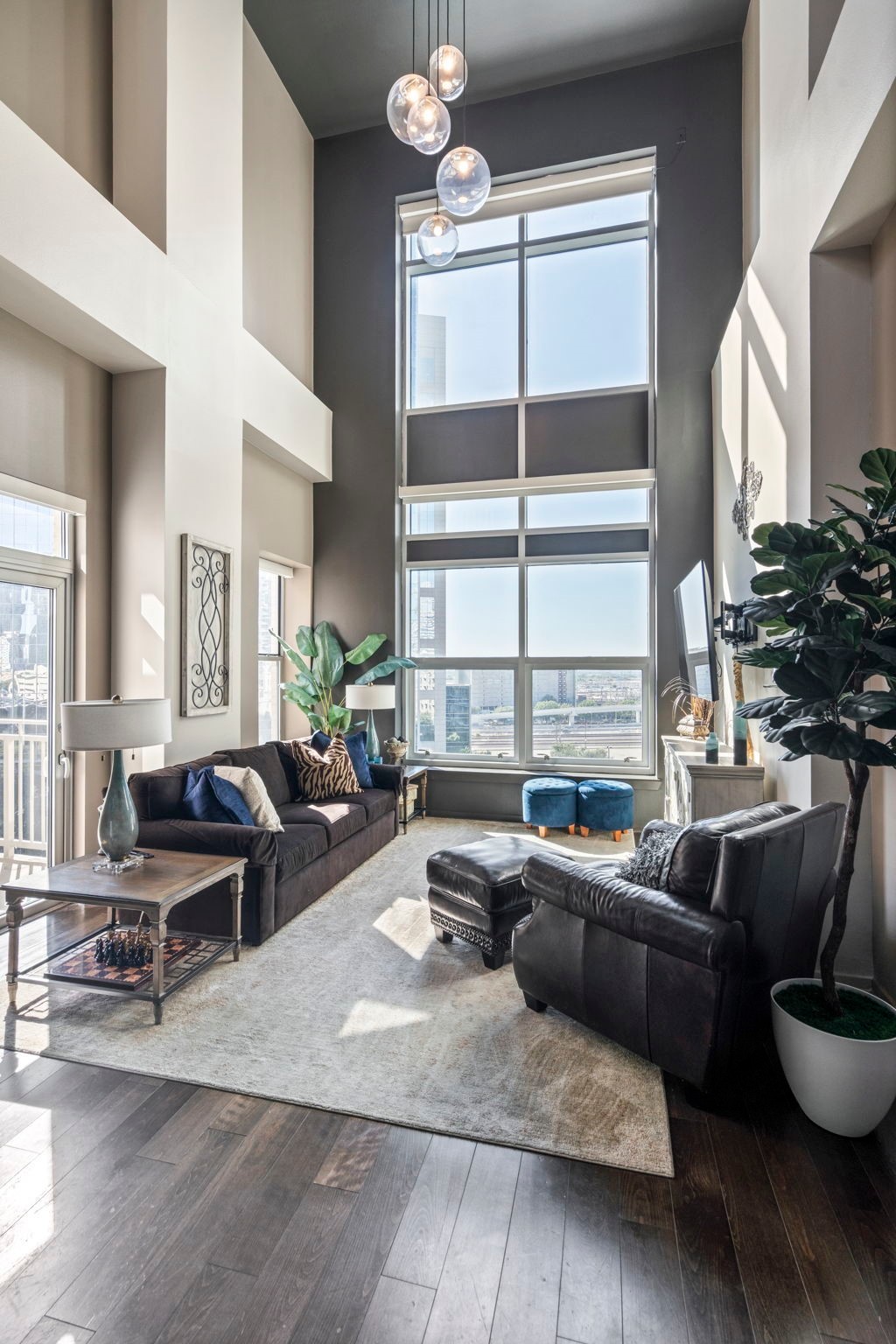 2323 N Houston Street Dallas TX 75219