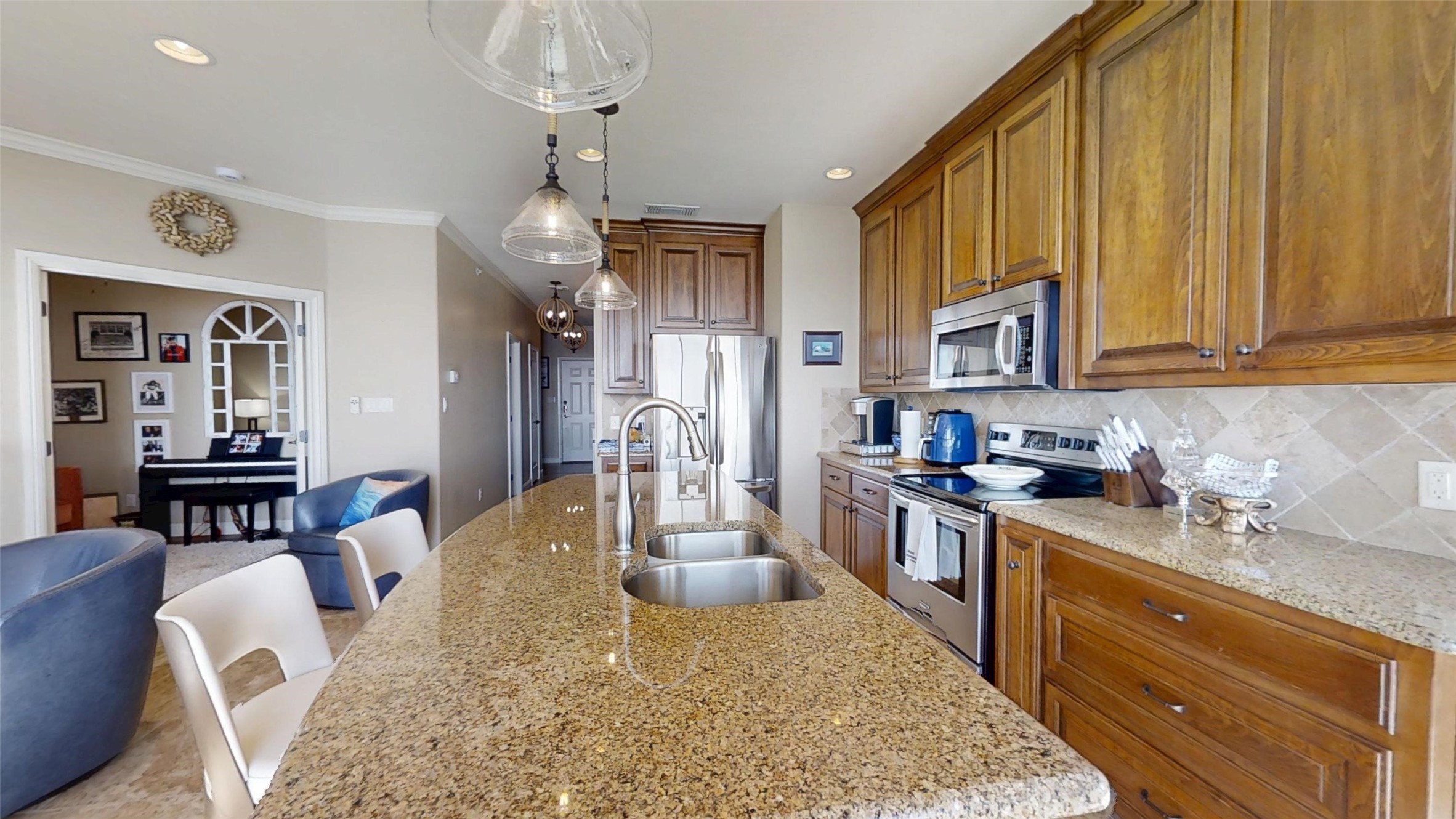 401 E Pearl Street Granbury TX 76048