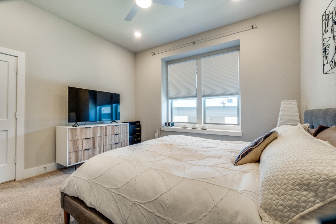 5608 Lindell Avenue Dallas TX 75206