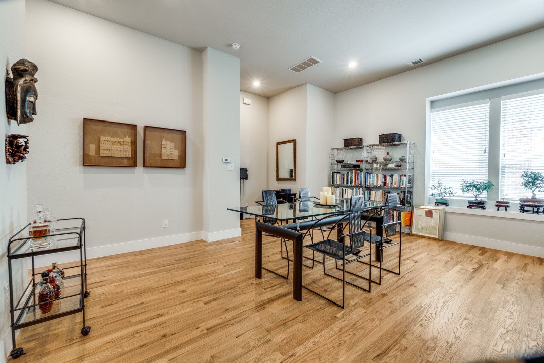 5608 Lindell Avenue Dallas TX 75206