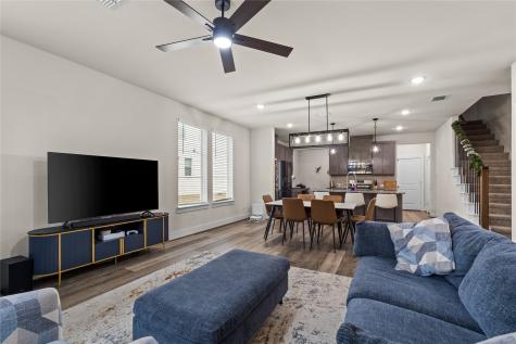 827 Crystal Oak Lane Arlington TX 76005