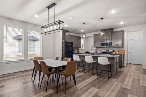 827 Crystal Oak Lane Arlington TX 76005