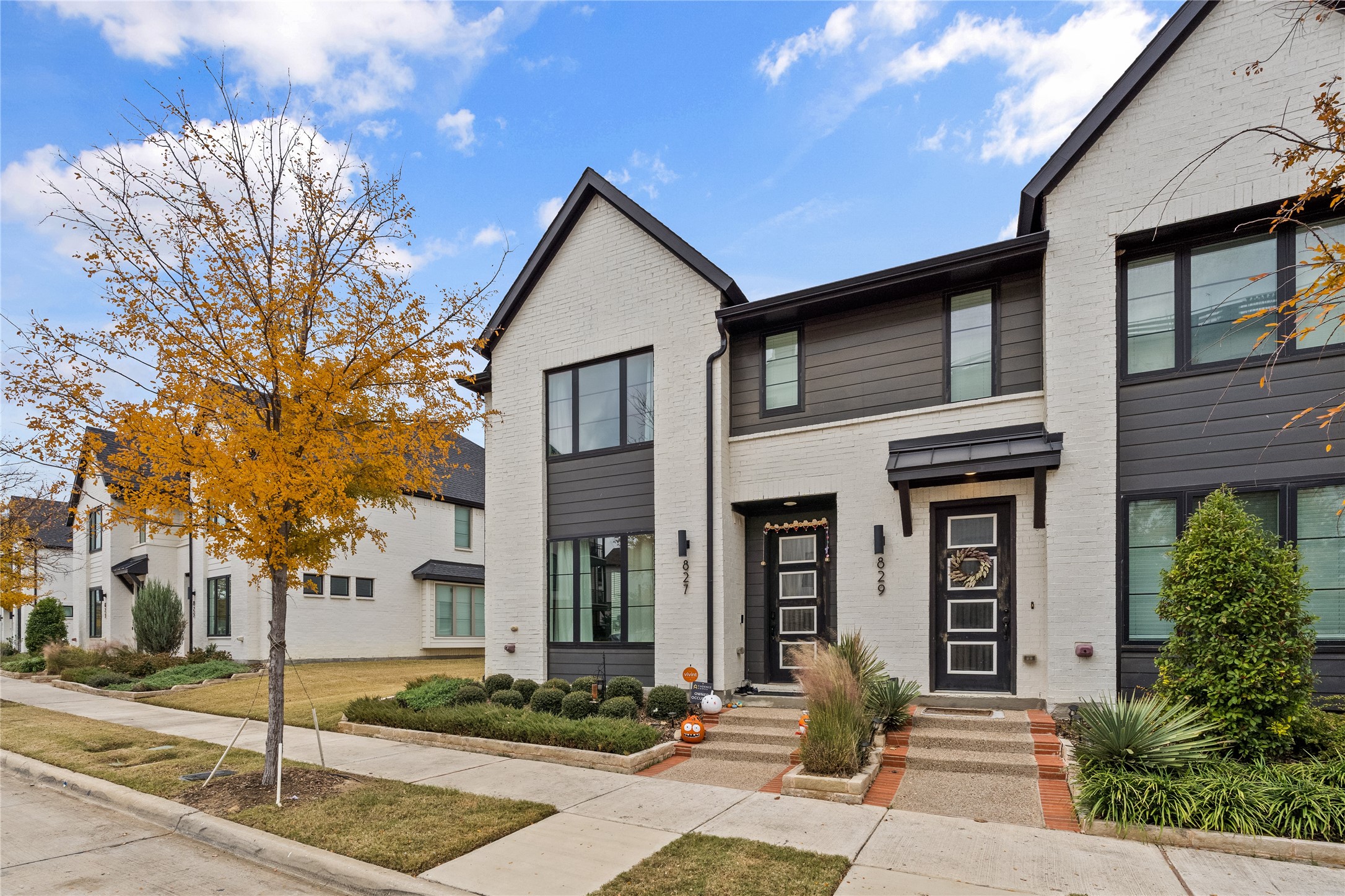 827 Crystal Oak Lane Arlington TX 76005