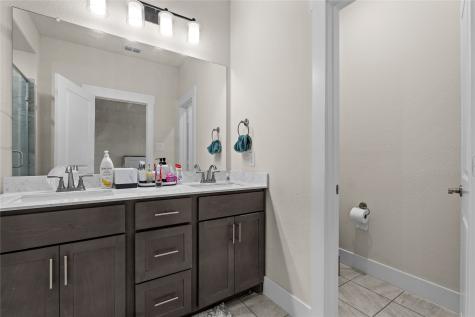 827 Crystal Oak Lane Arlington TX 76005