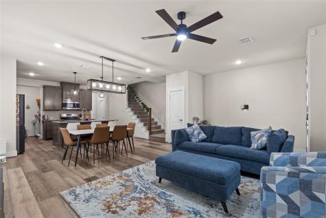 827 Crystal Oak Lane Arlington TX 76005