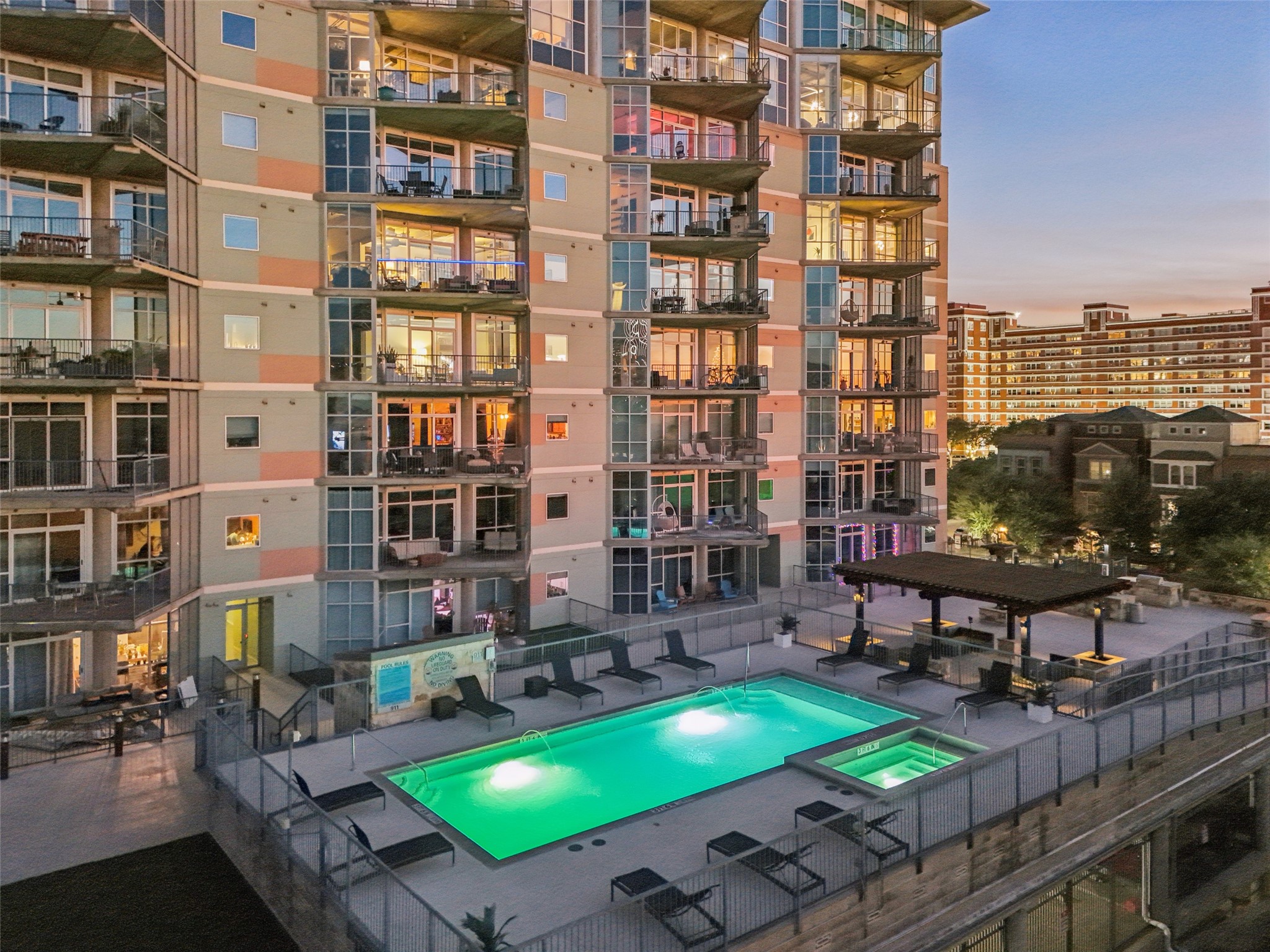 1001 Belleview Street Dallas TX 75215