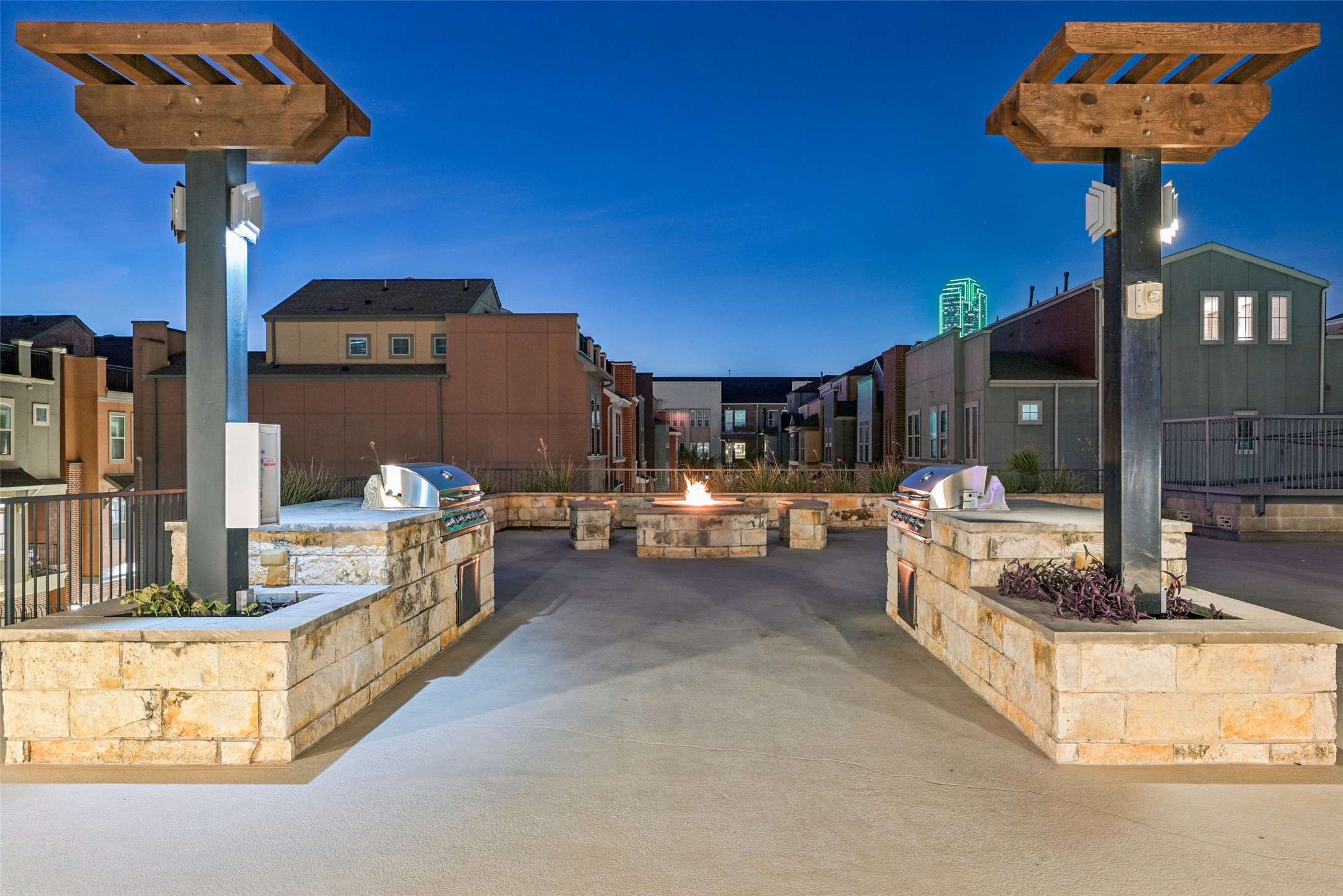 1001 Belleview Street Dallas TX 75215