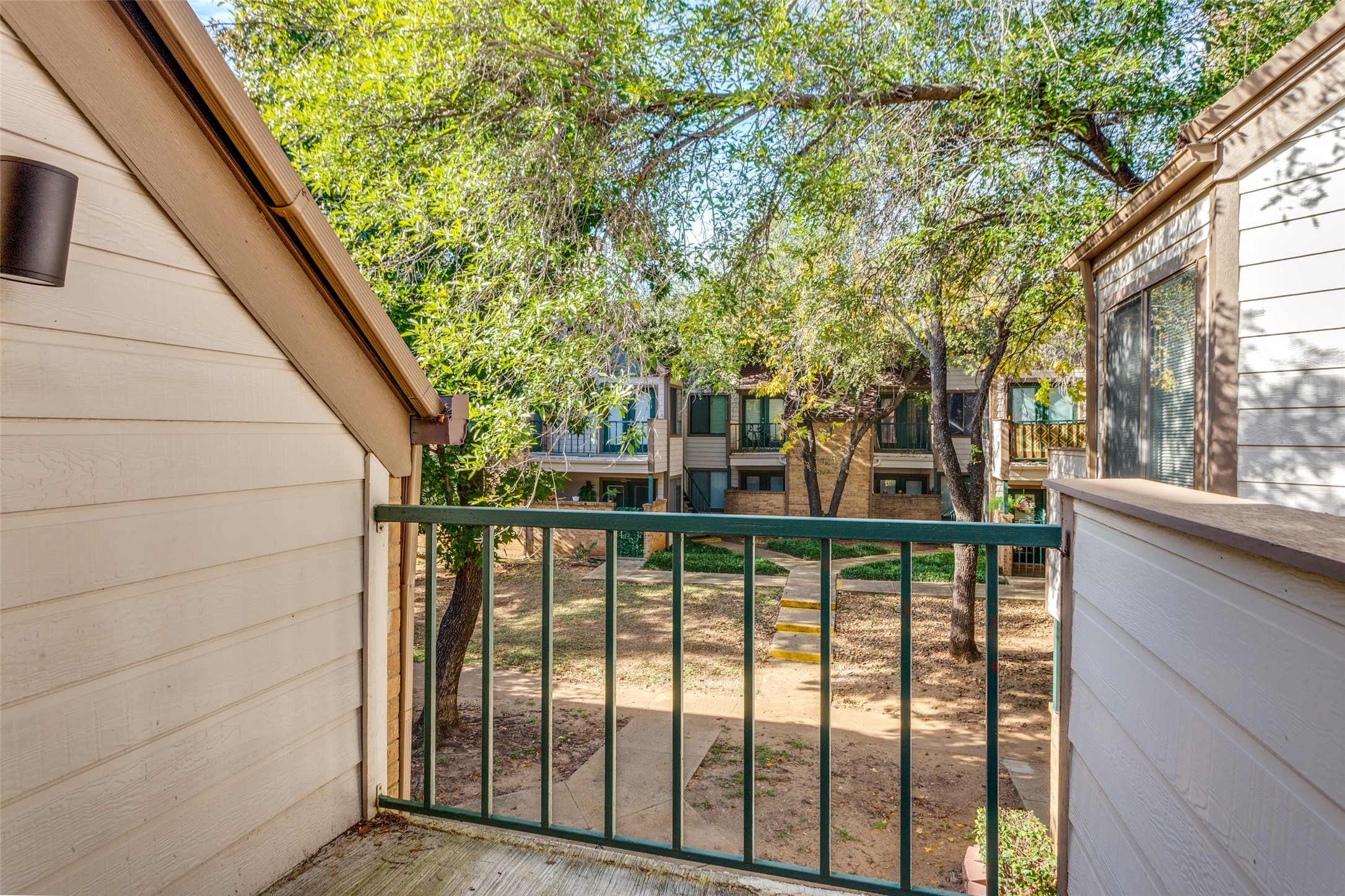 2310 Balsam Drive Arlington TX 76006