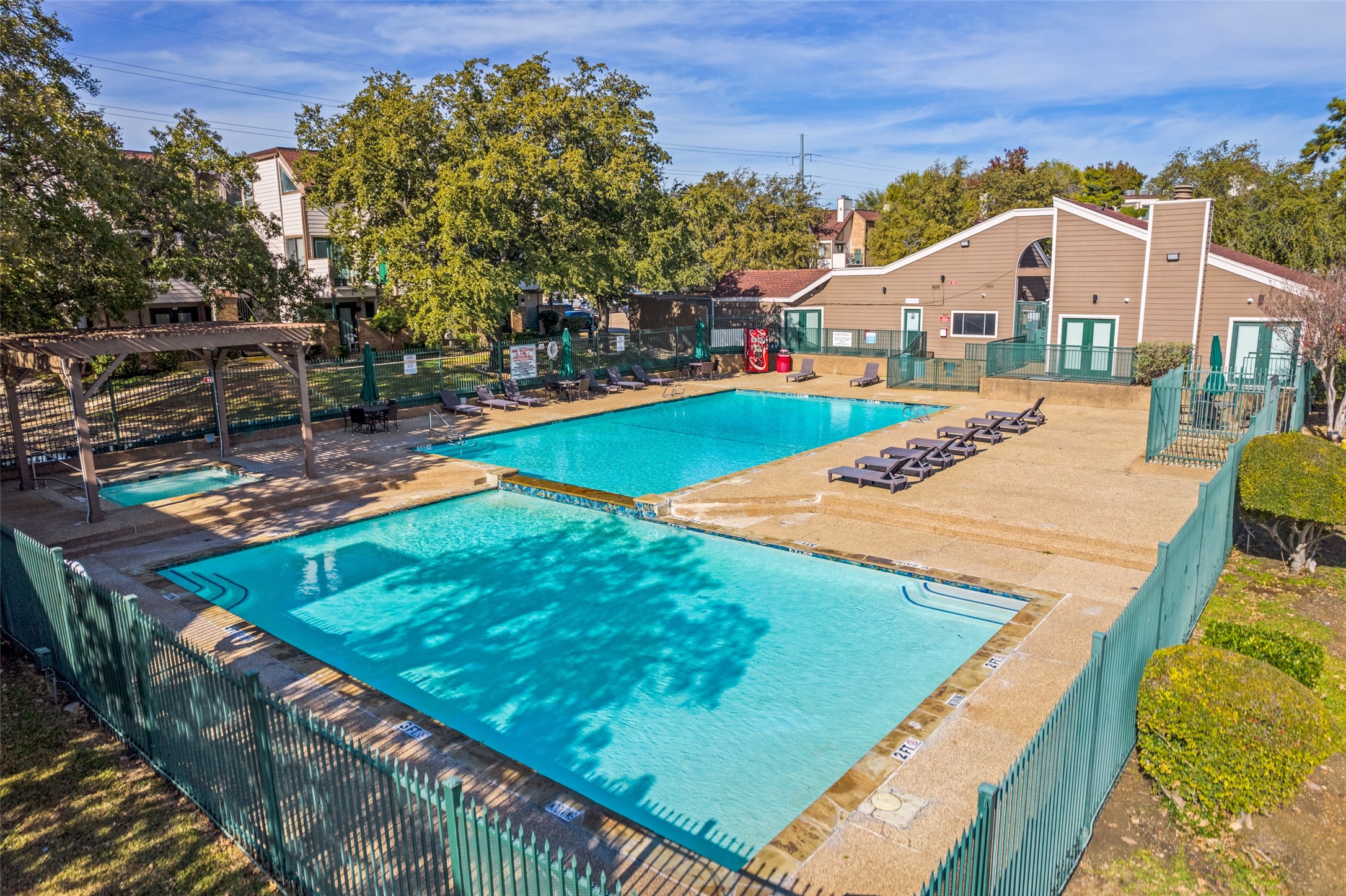 2310 Balsam Drive Arlington TX 76006