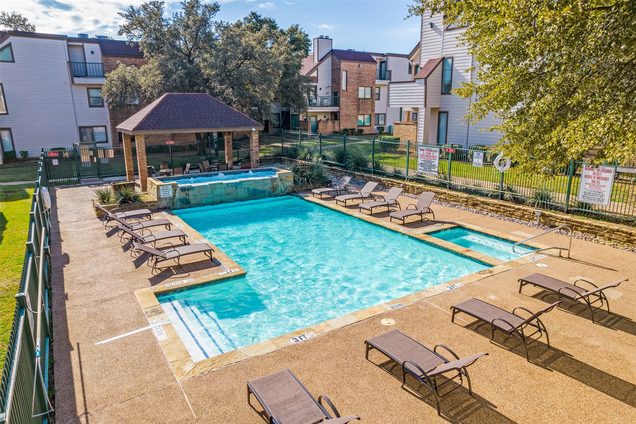 2310 Balsam Drive Arlington TX 76006