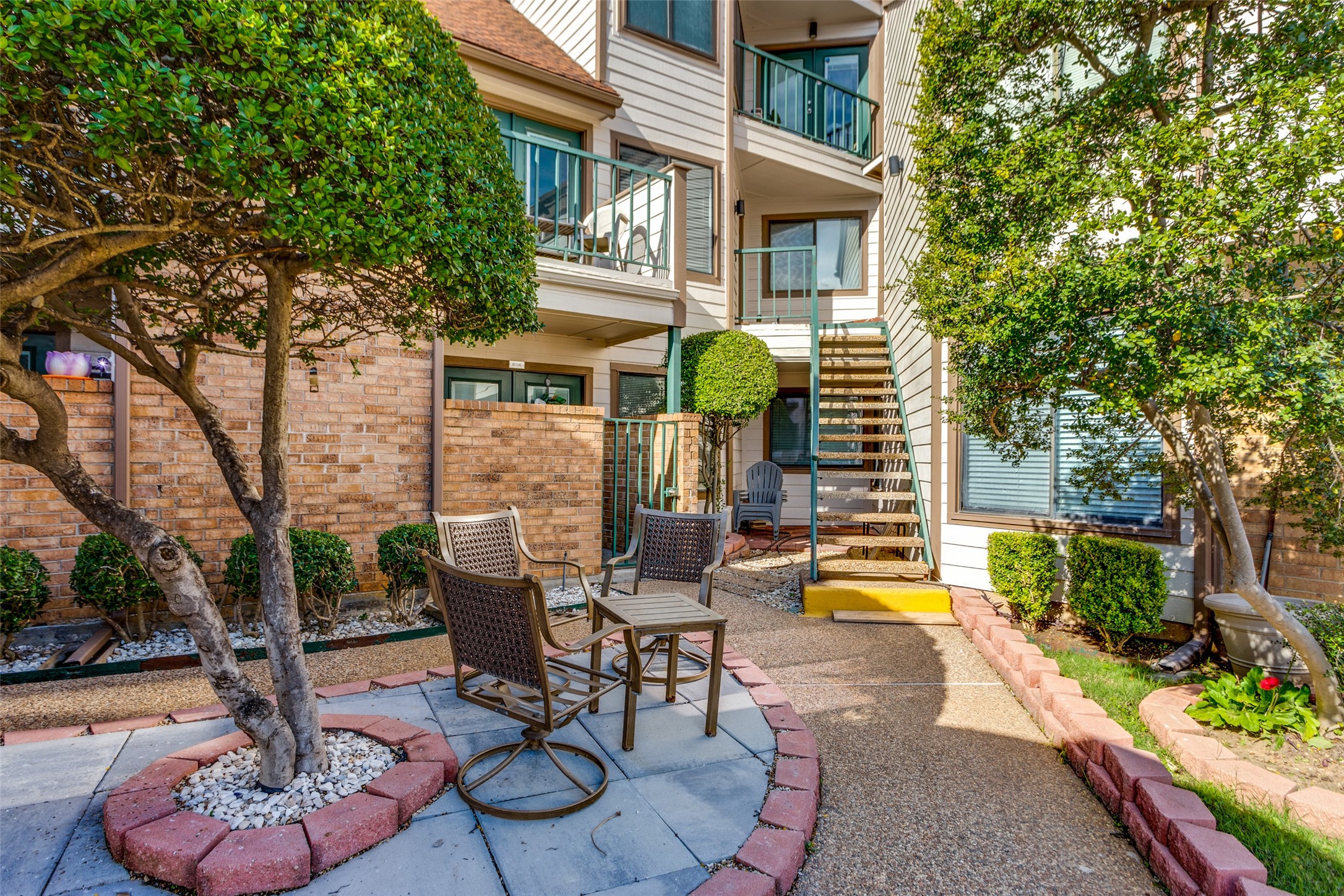 2310 Balsam Drive Arlington TX 76006