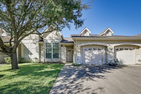 879 Kitty Hawk Lane Grand Prairie TX 75051
