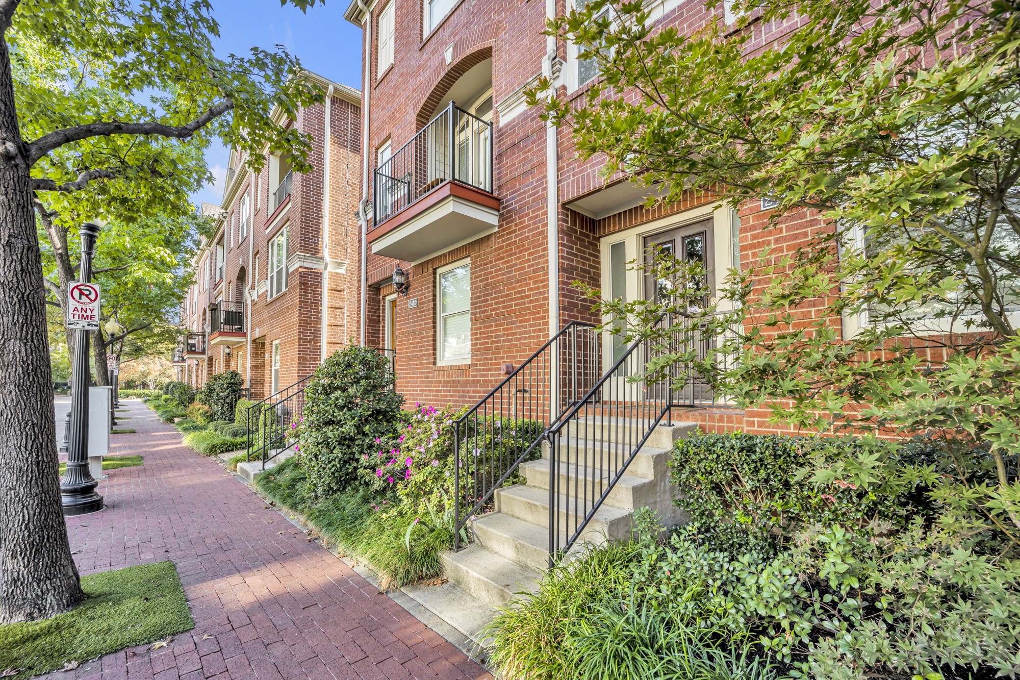 2488 Worthington Street Dallas TX 75204