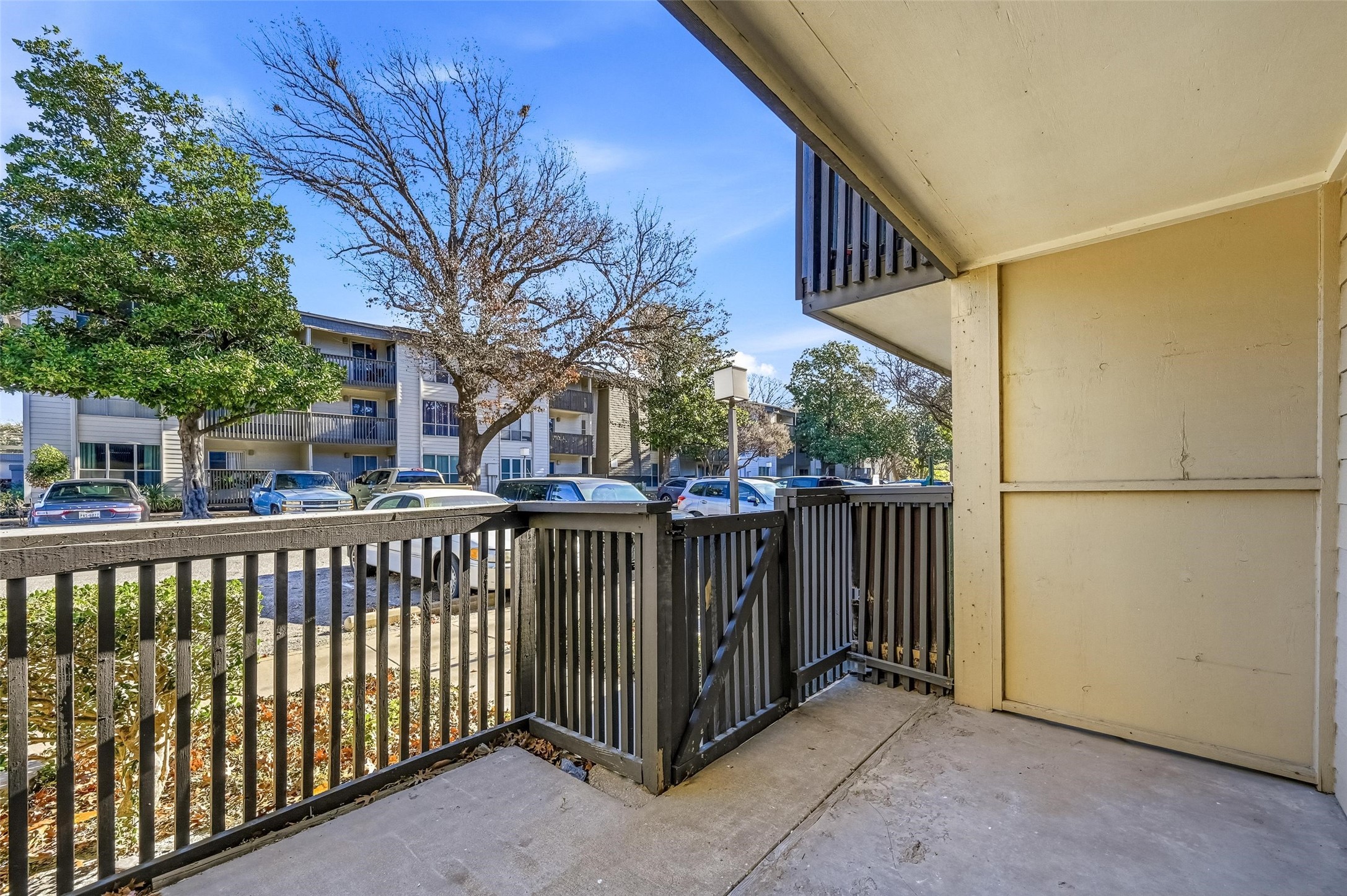 4851 Cedar Springs Road Dallas TX 75219
