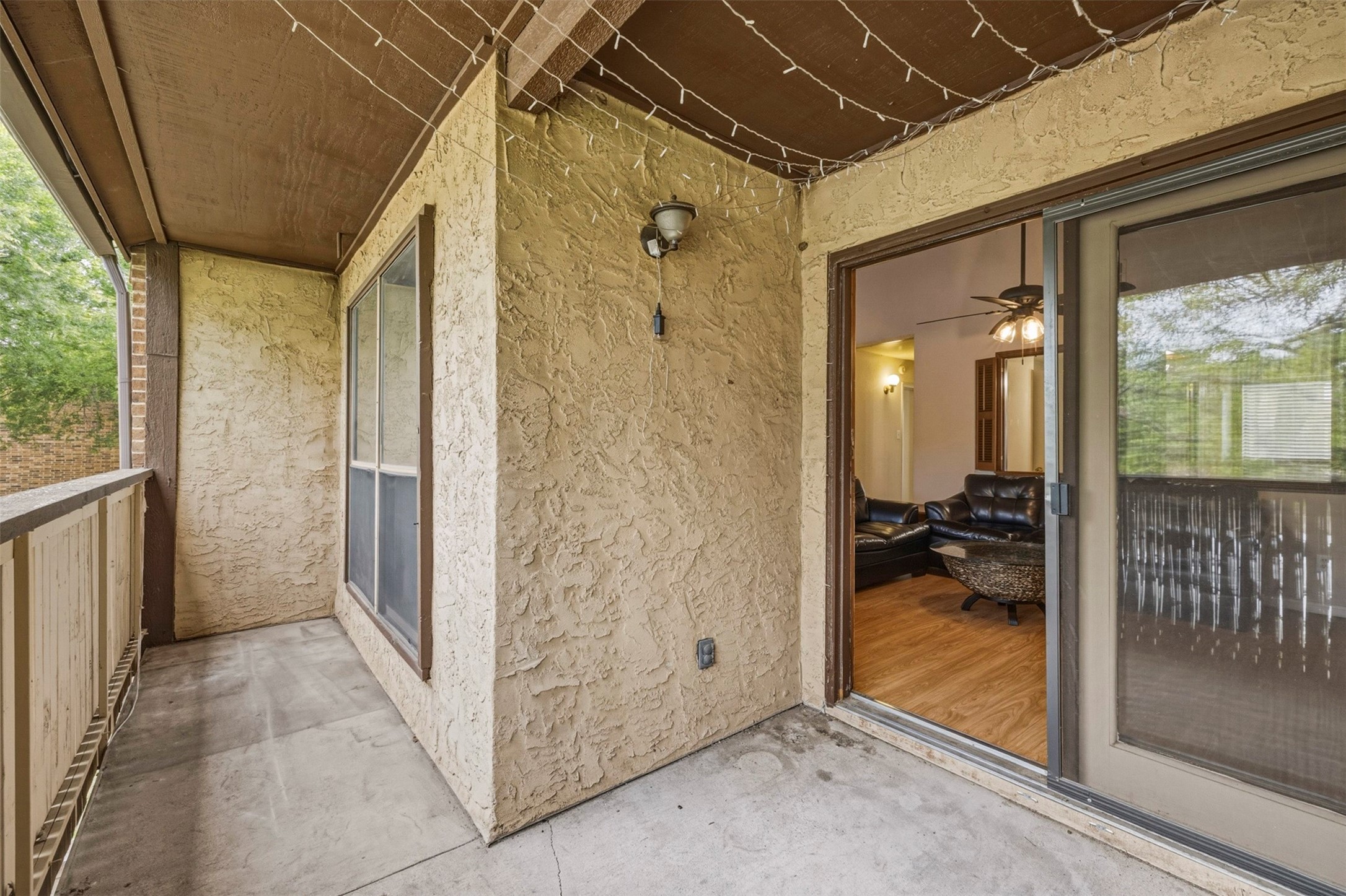 2014 Willoughby Lane Arlington TX 76011