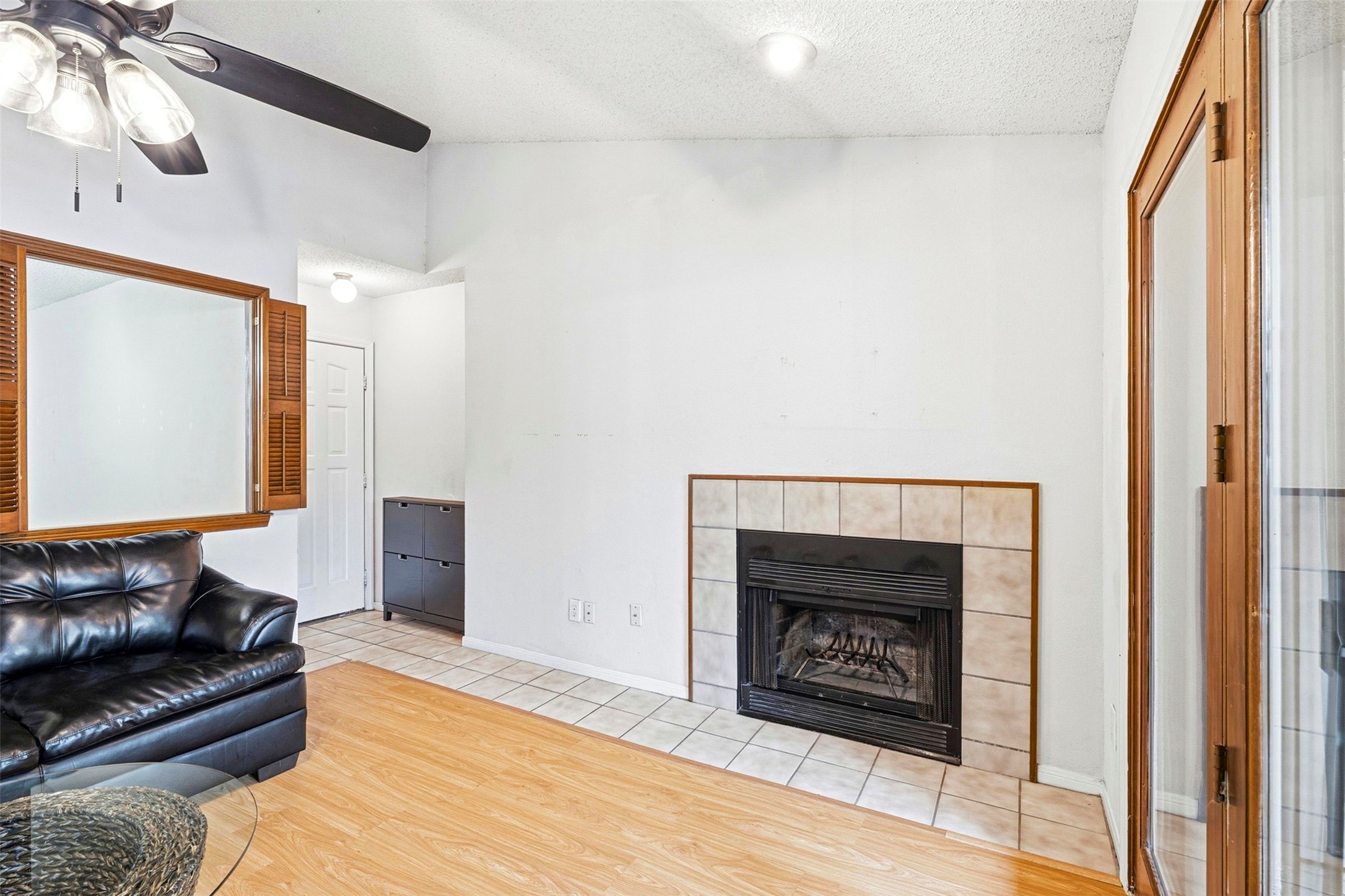 2014 Willoughby Lane Arlington TX 76011