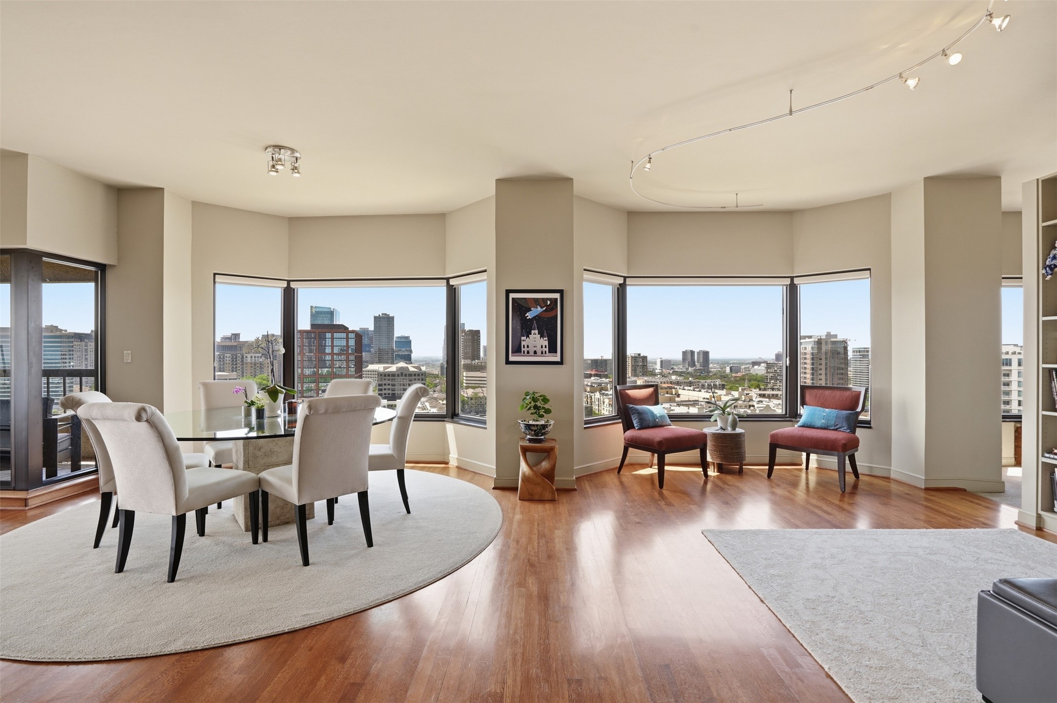 3030 Mckinney Avenue Dallas TX 75204